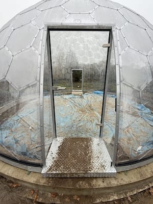 ÖSW Bauzustand mit Eingang